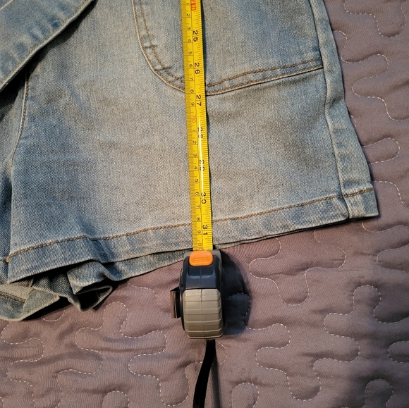 Venus Denim Short Sleeve Romper with Zip Front & Tie Waist, Size 8, Like New - Picture 2 of 9